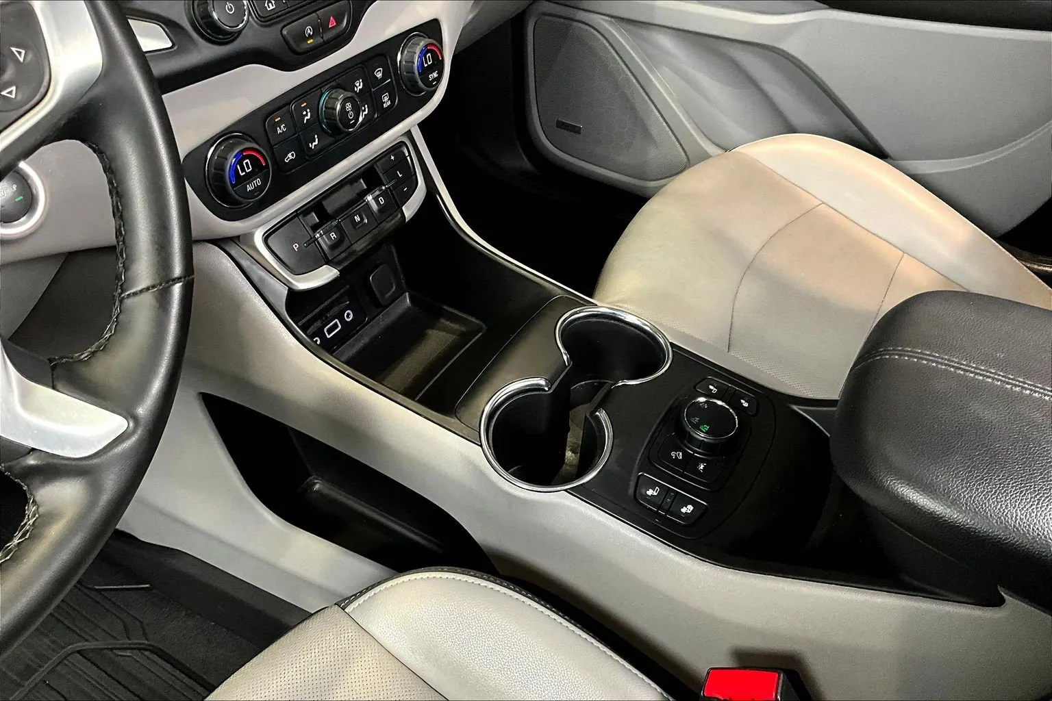 GMC Terrain photo 18