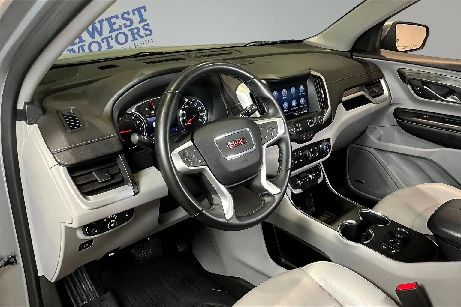 GMC Terrain photo 17