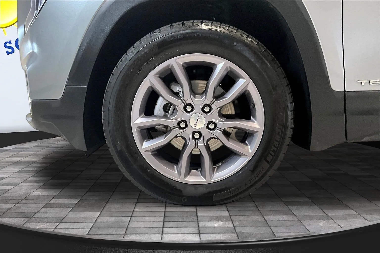 GMC Terrain photo 33