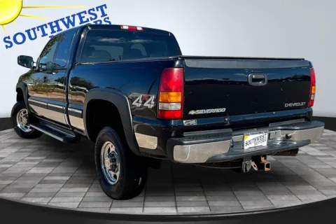 More photos of 2002 Chevrolet Silverado 2500 HD LT at Southwest Motors, CO