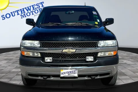 Photos of 2002 Chevrolet Silverado 2500 HD LT for sale in Pueblo, CO at Southwest Motors
