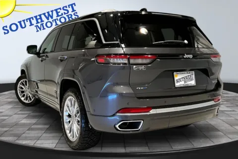 More photos of 2022 Jeep Grand Cherokee 4xe Summit at Southwest Motors, CO