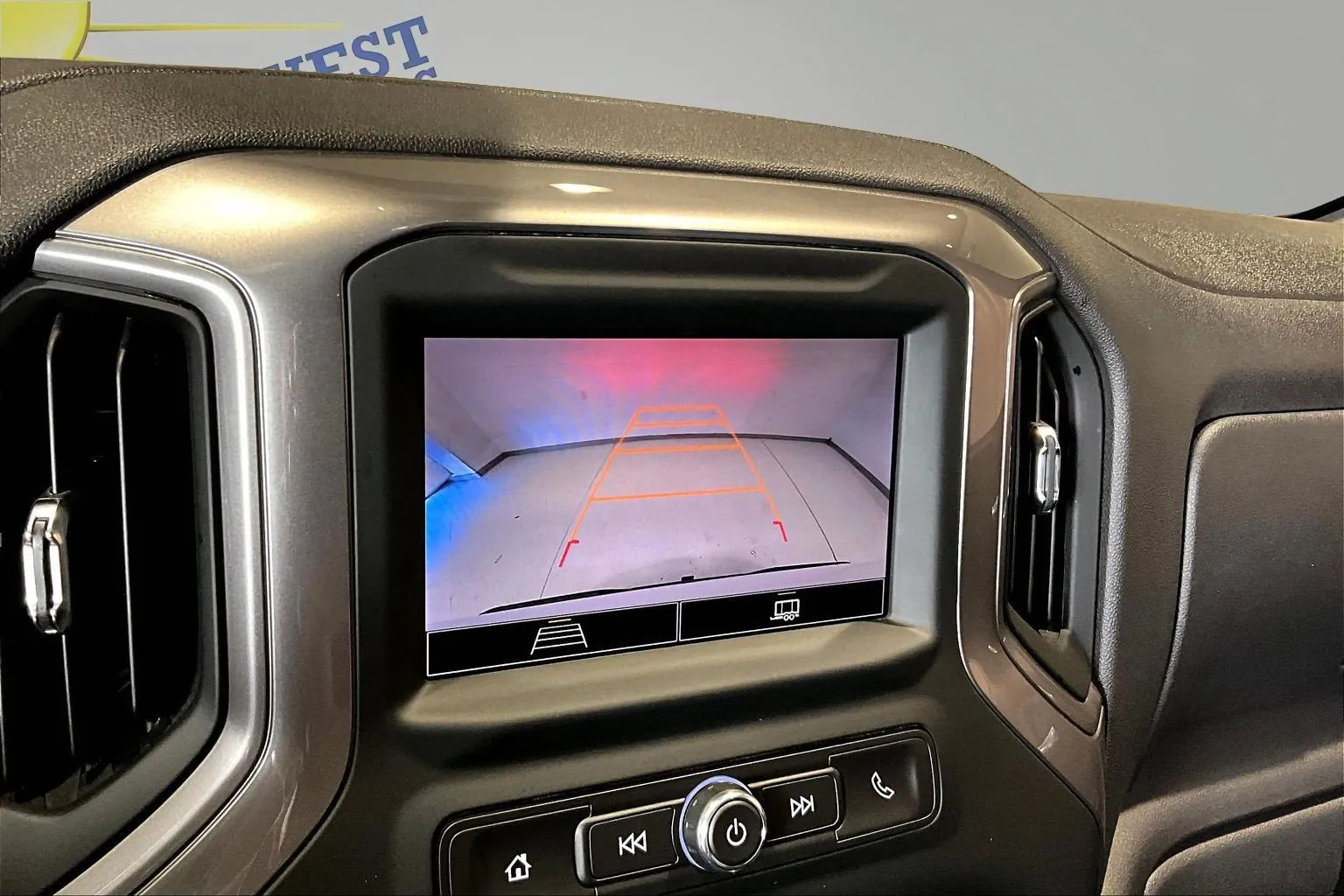 Chevrolet Silverado photo 16