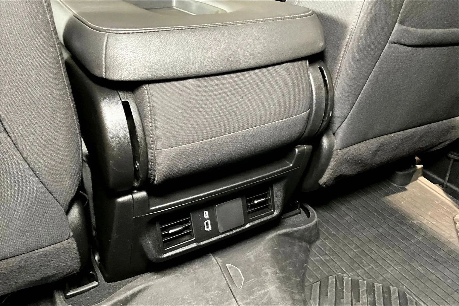Chevrolet Silverado photo 12