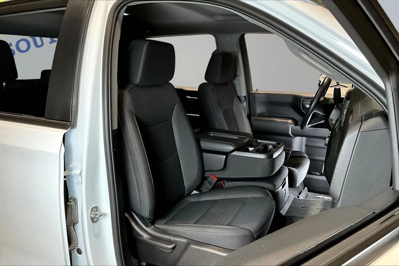 Chevrolet Silverado photo 31