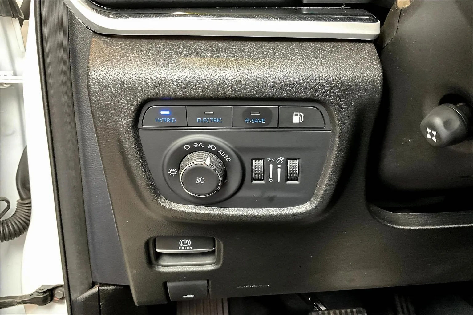 Jeep Grand Cherokee photo 17