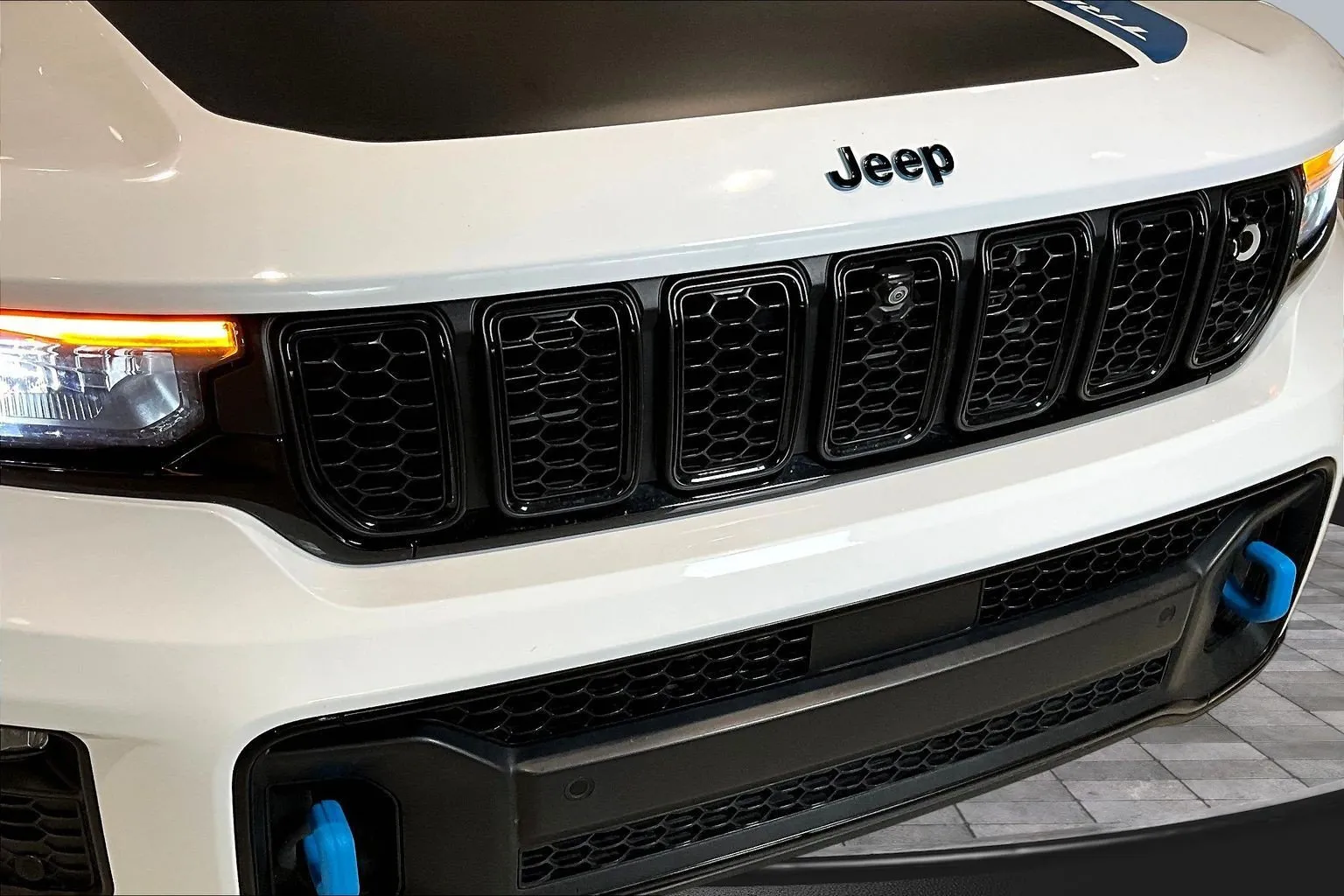 Jeep Grand Cherokee photo 34