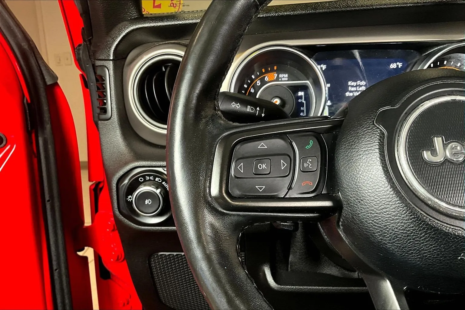 Jeep Wrangler photo 11