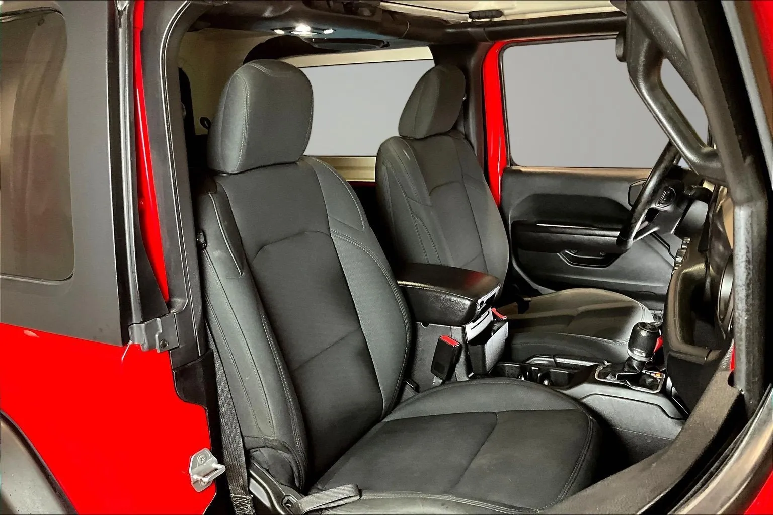 Jeep Wrangler photo 28