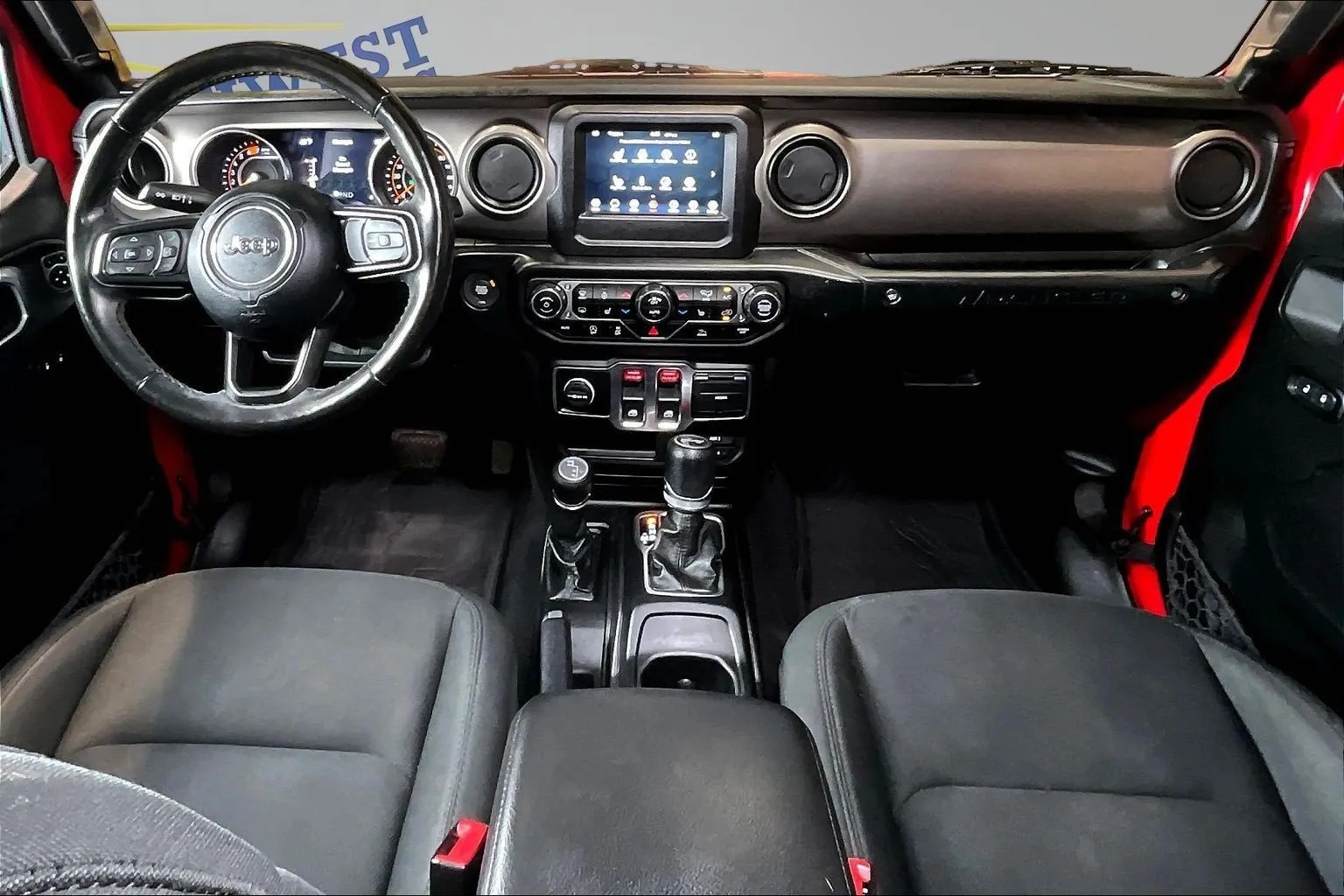 Jeep Wrangler photo 8