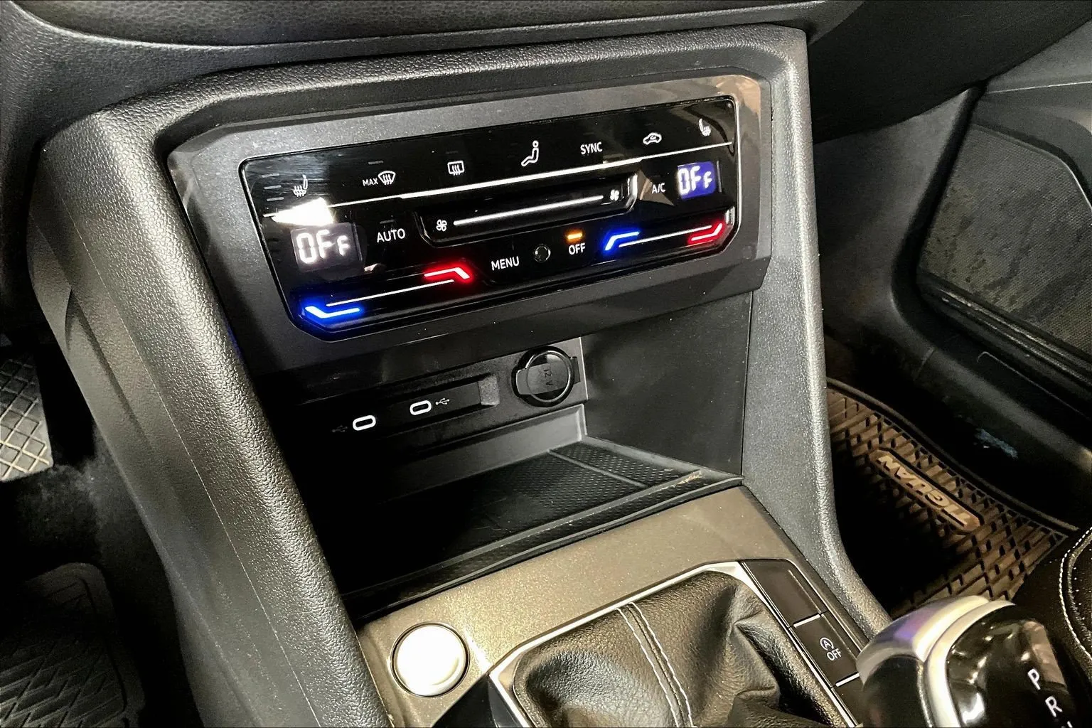 Volkswagen Tiguan photo 16