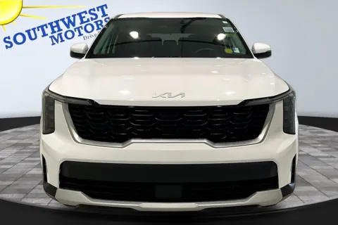 Photos of 2025 Kia Sorento LX for sale in Pueblo, CO at Southwest Motors