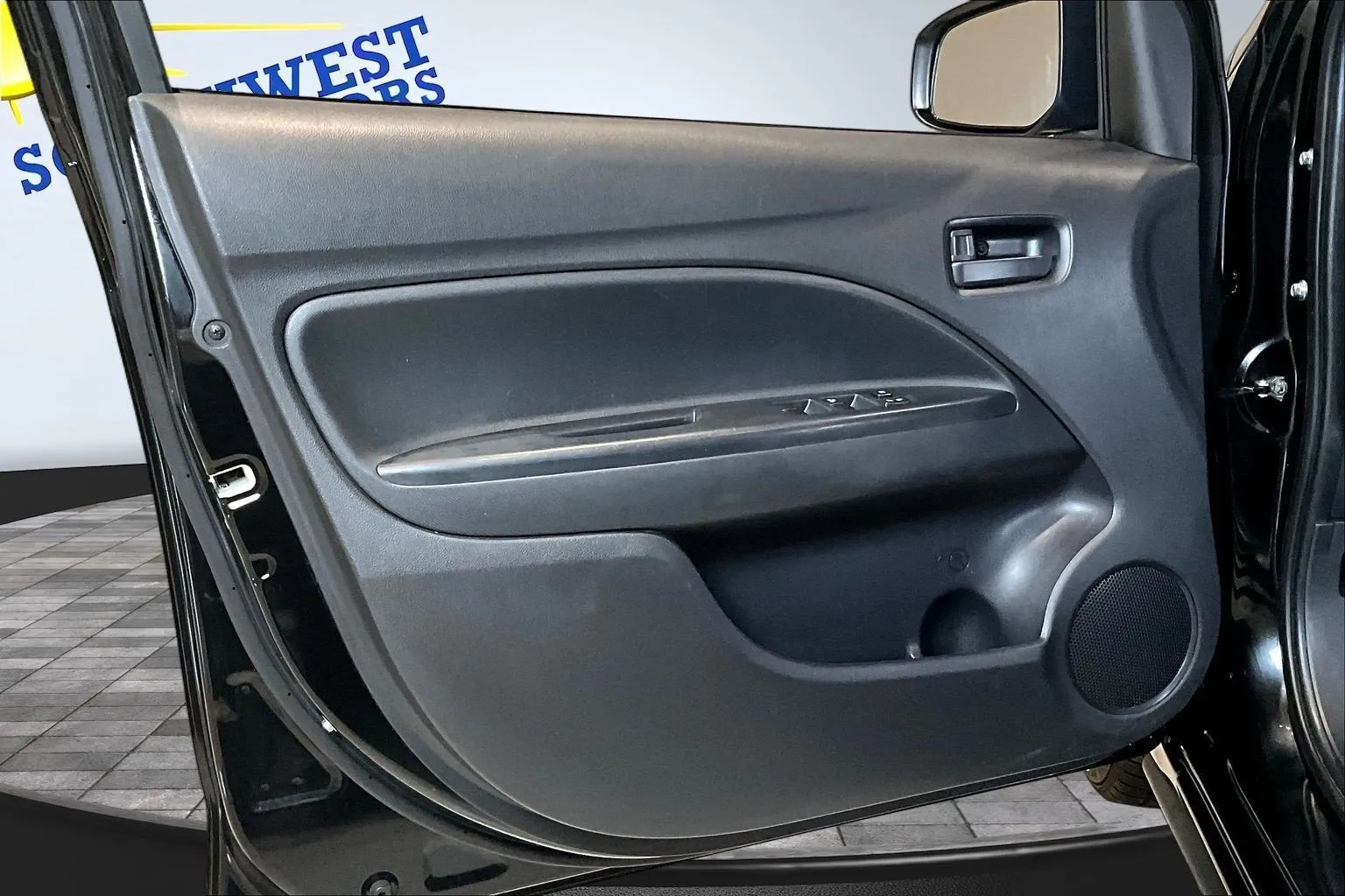 Mitsubishi Mirage photo 20