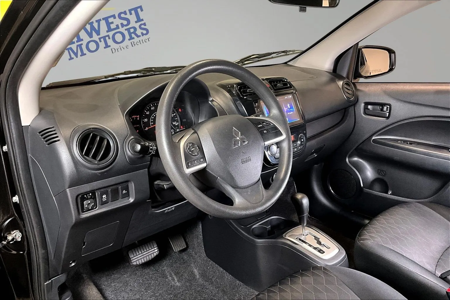 Mitsubishi Mirage photo 17