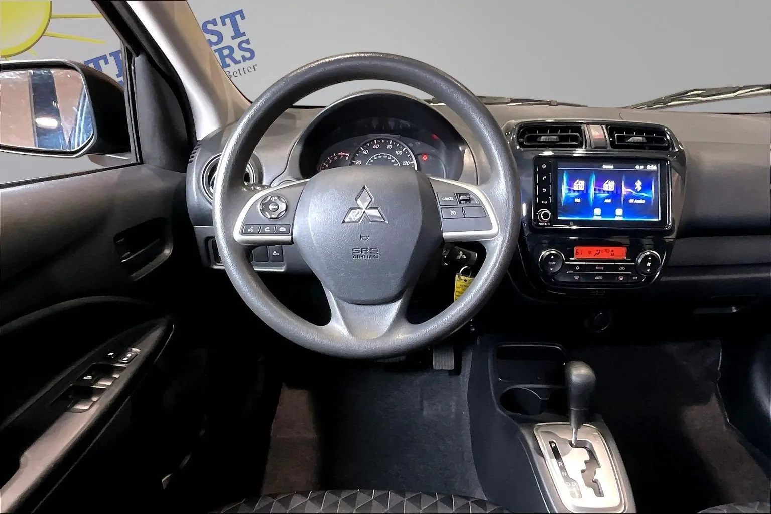 Mitsubishi Mirage photo 9