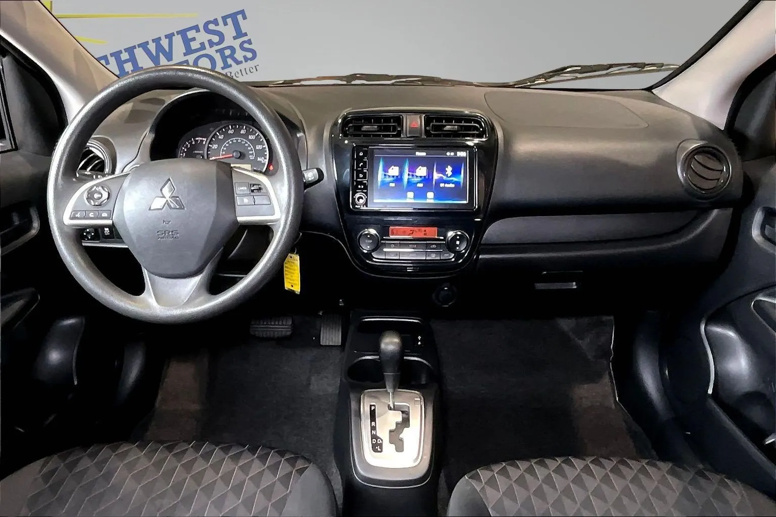 Mitsubishi Mirage photo 8