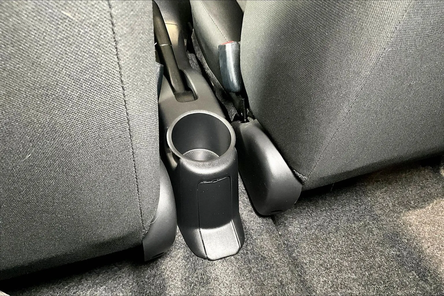 Mitsubishi Mirage photo 11