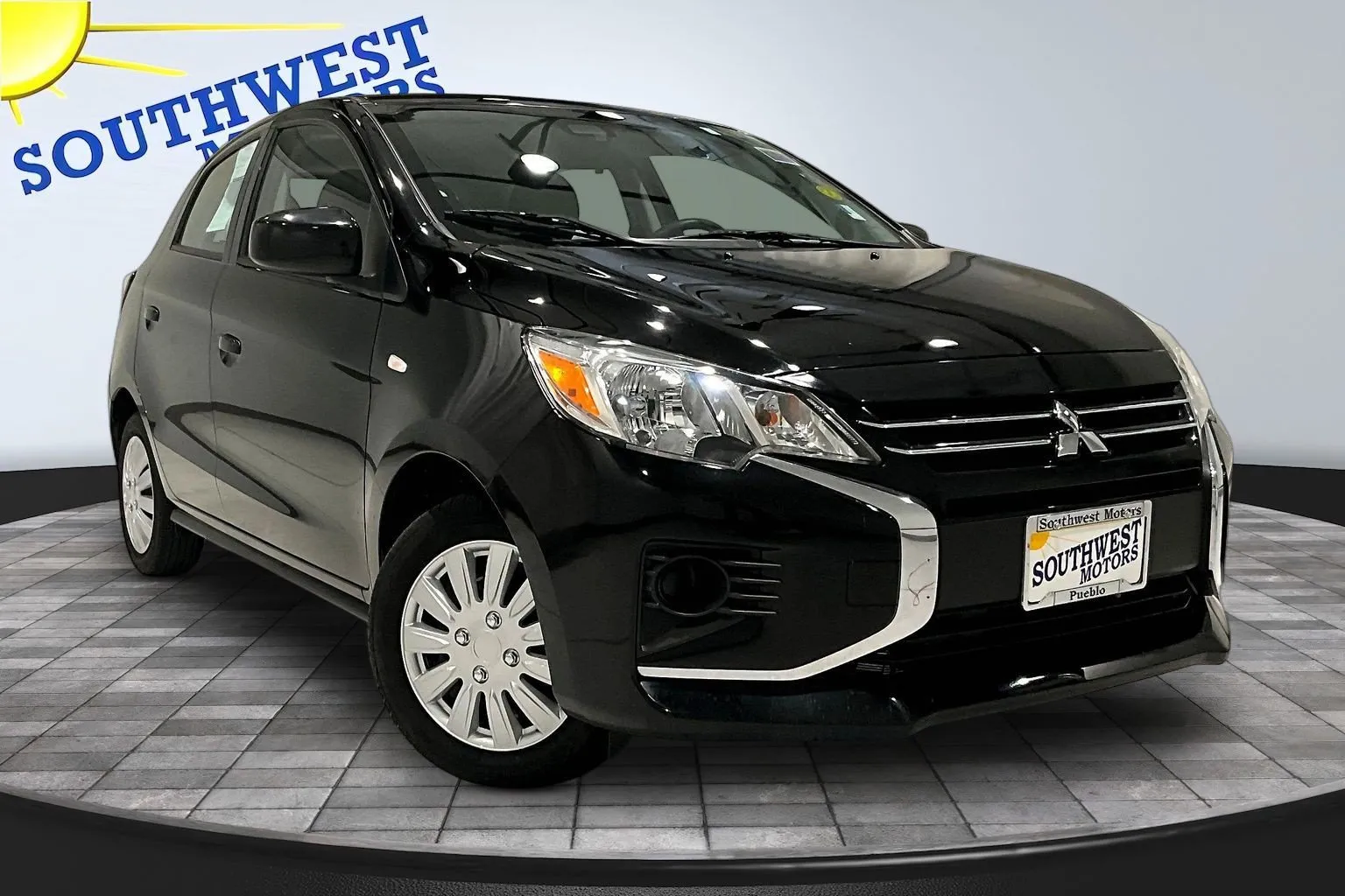 Mitsubishi Mirage photo 3