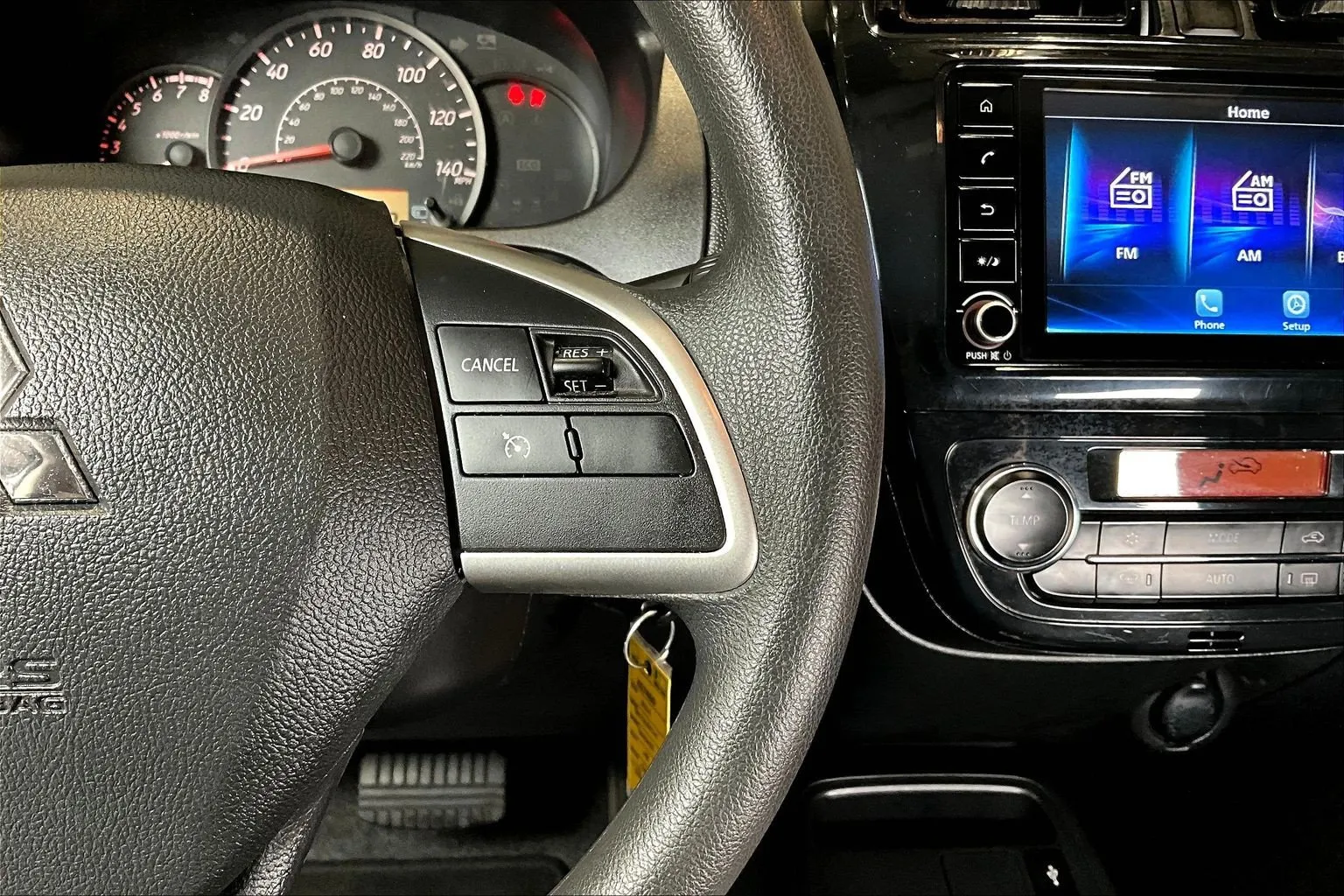 Mitsubishi Mirage photo 13