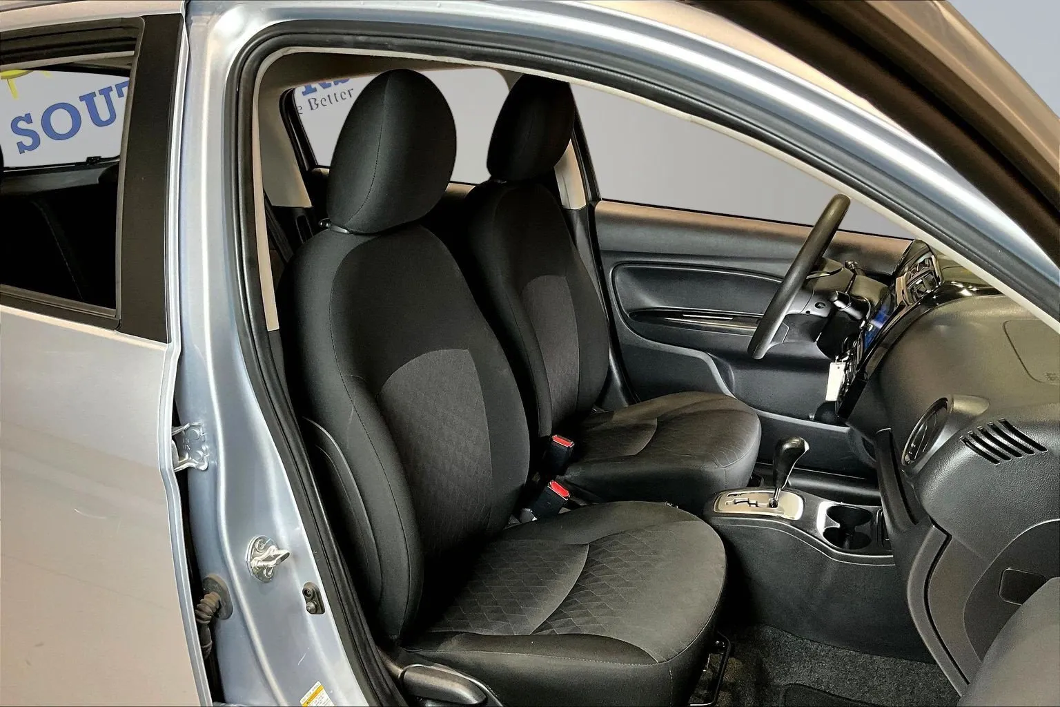Mitsubishi Mirage photo 28
