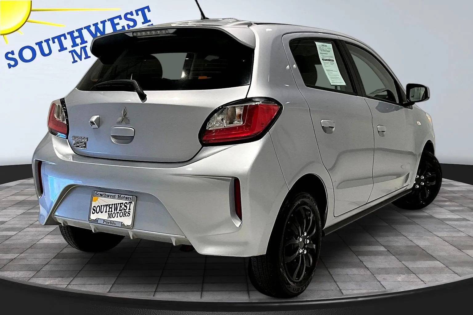 Mitsubishi Mirage photo 7