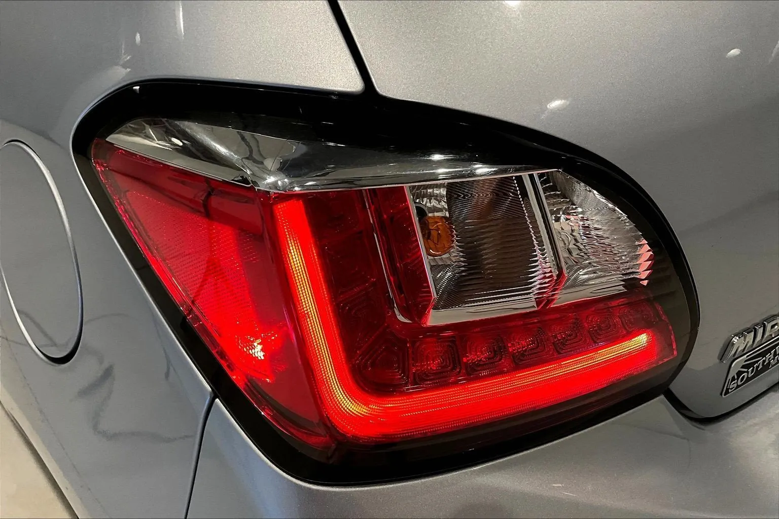 Mitsubishi Mirage photo 23