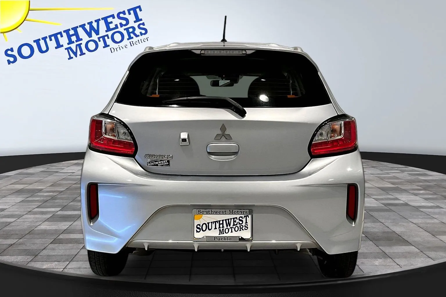 Mitsubishi Mirage photo 6