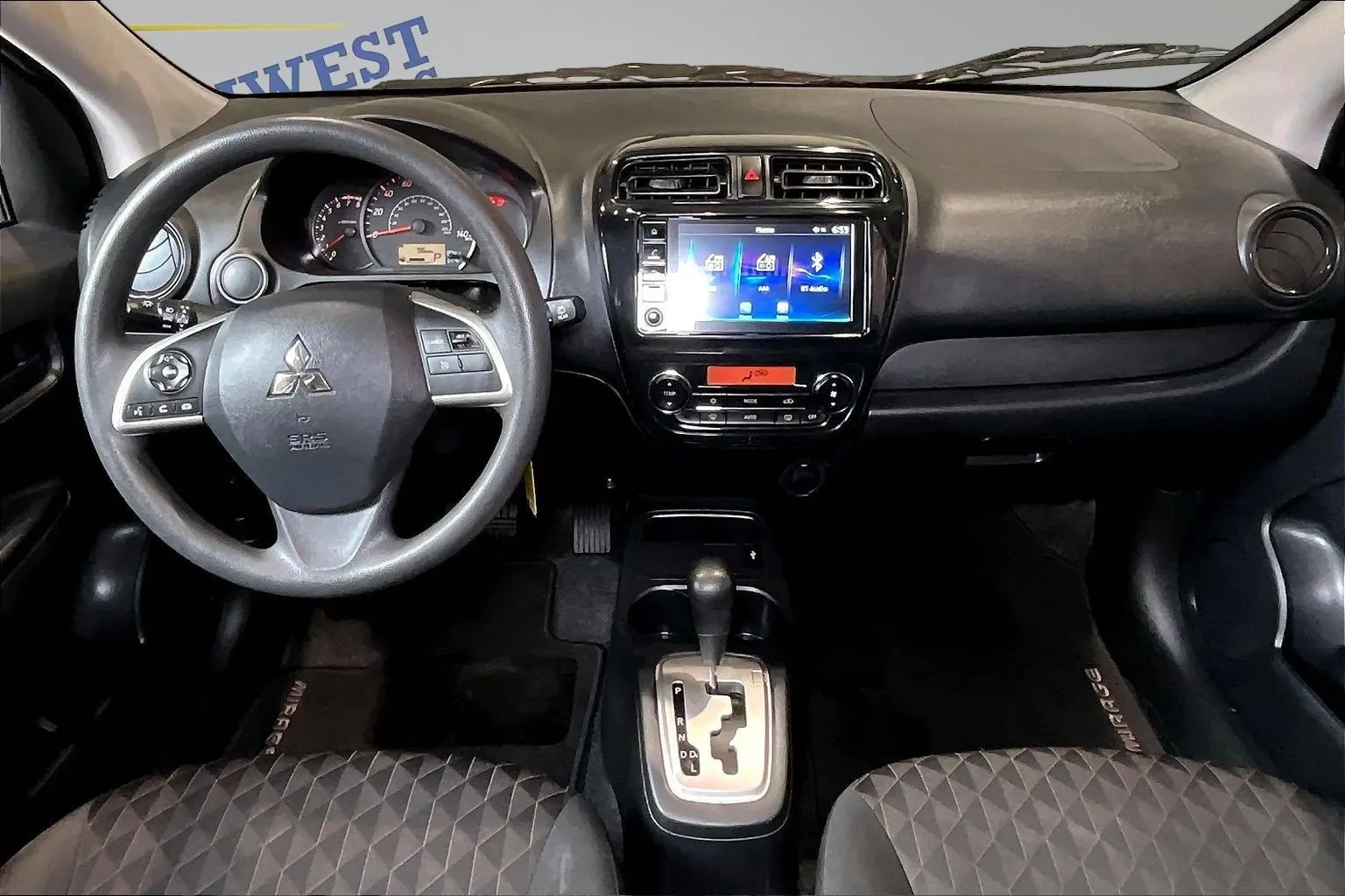 Mitsubishi Mirage photo 8