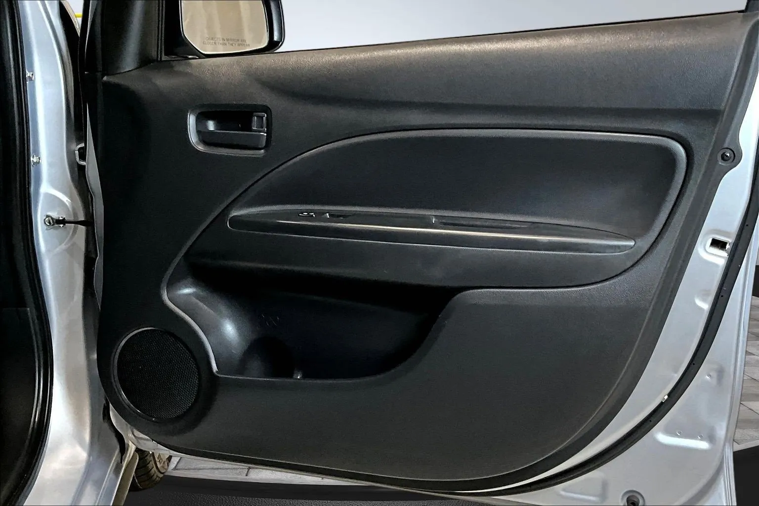 Mitsubishi Mirage photo 27
