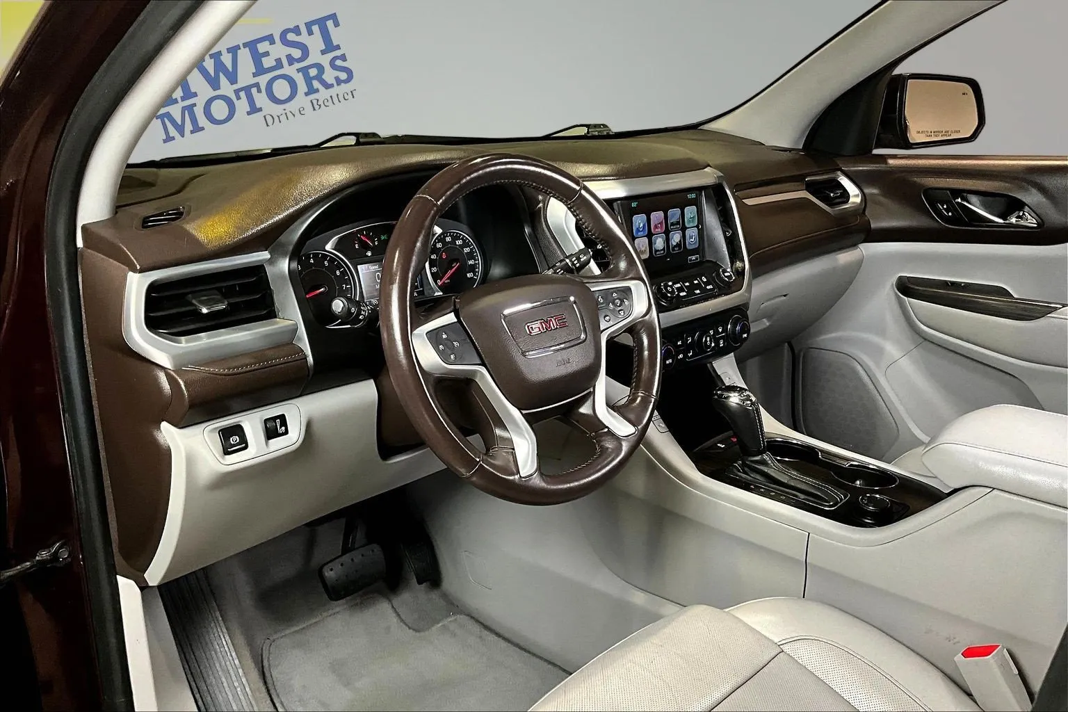 GMC Acadia photo 17
