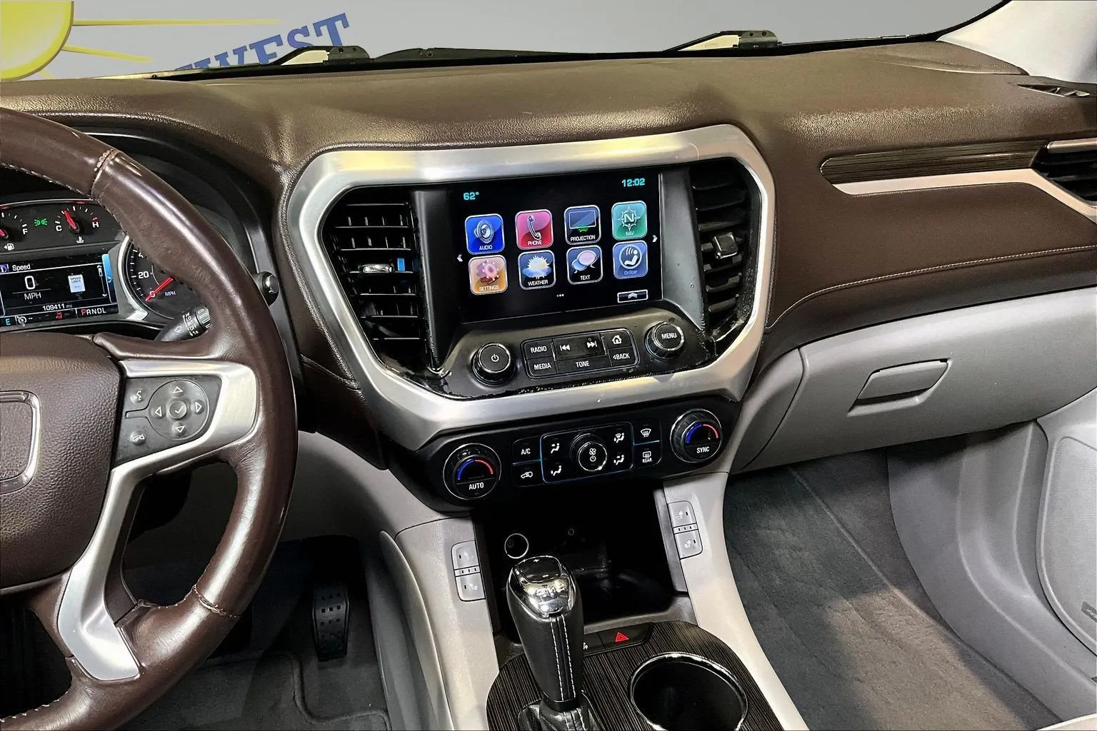 GMC Acadia photo 10