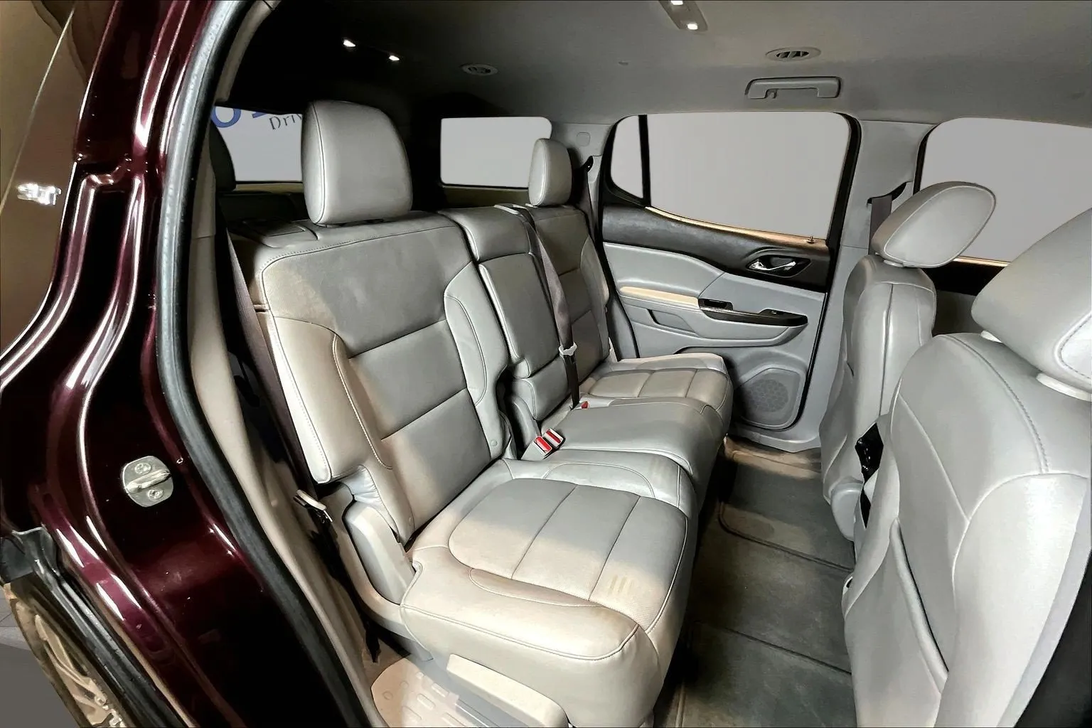 GMC Acadia photo 25