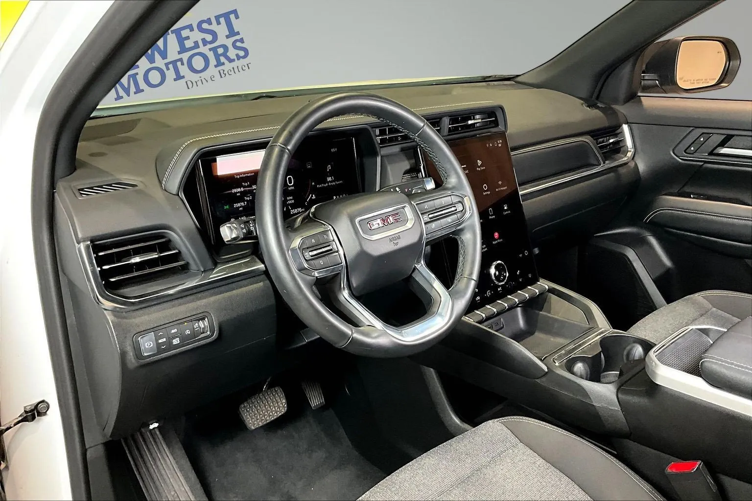 GMC Terrain photo 17