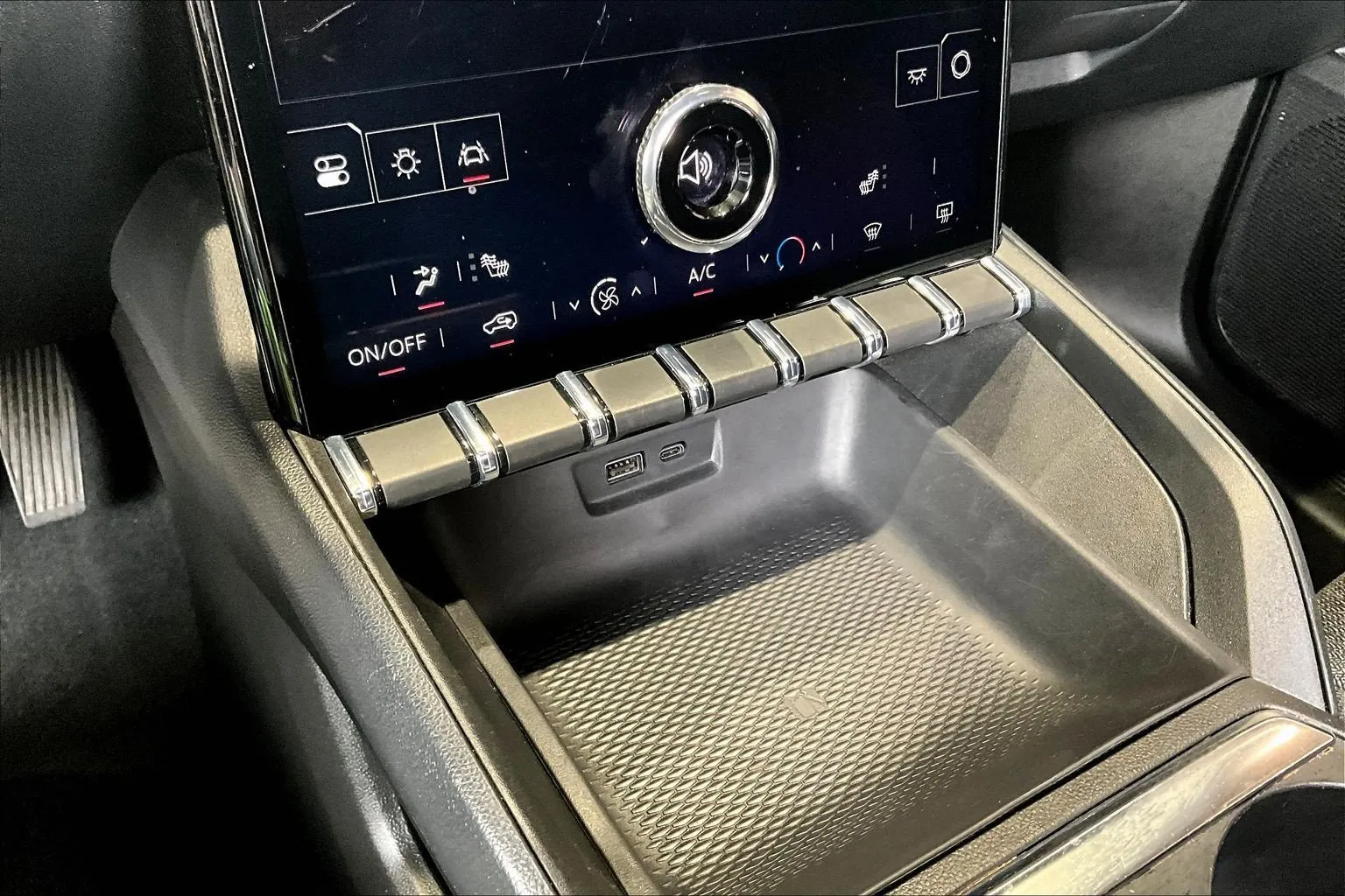 GMC Terrain photo 16