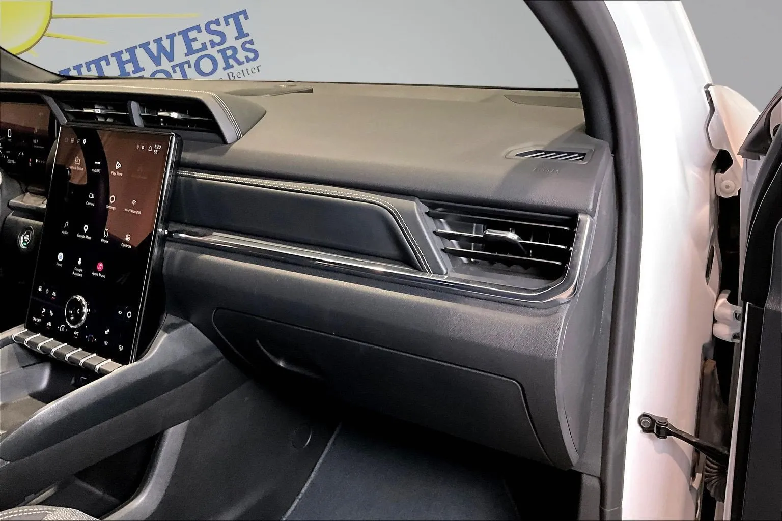 GMC Terrain photo 26