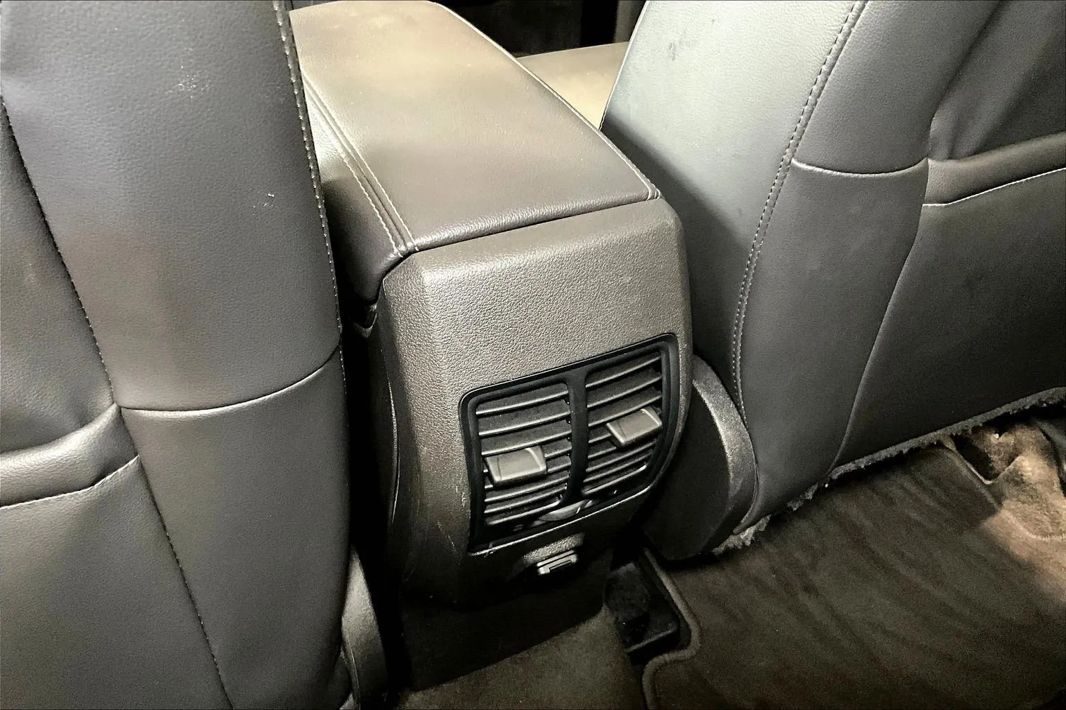 Ford Escape photo 11