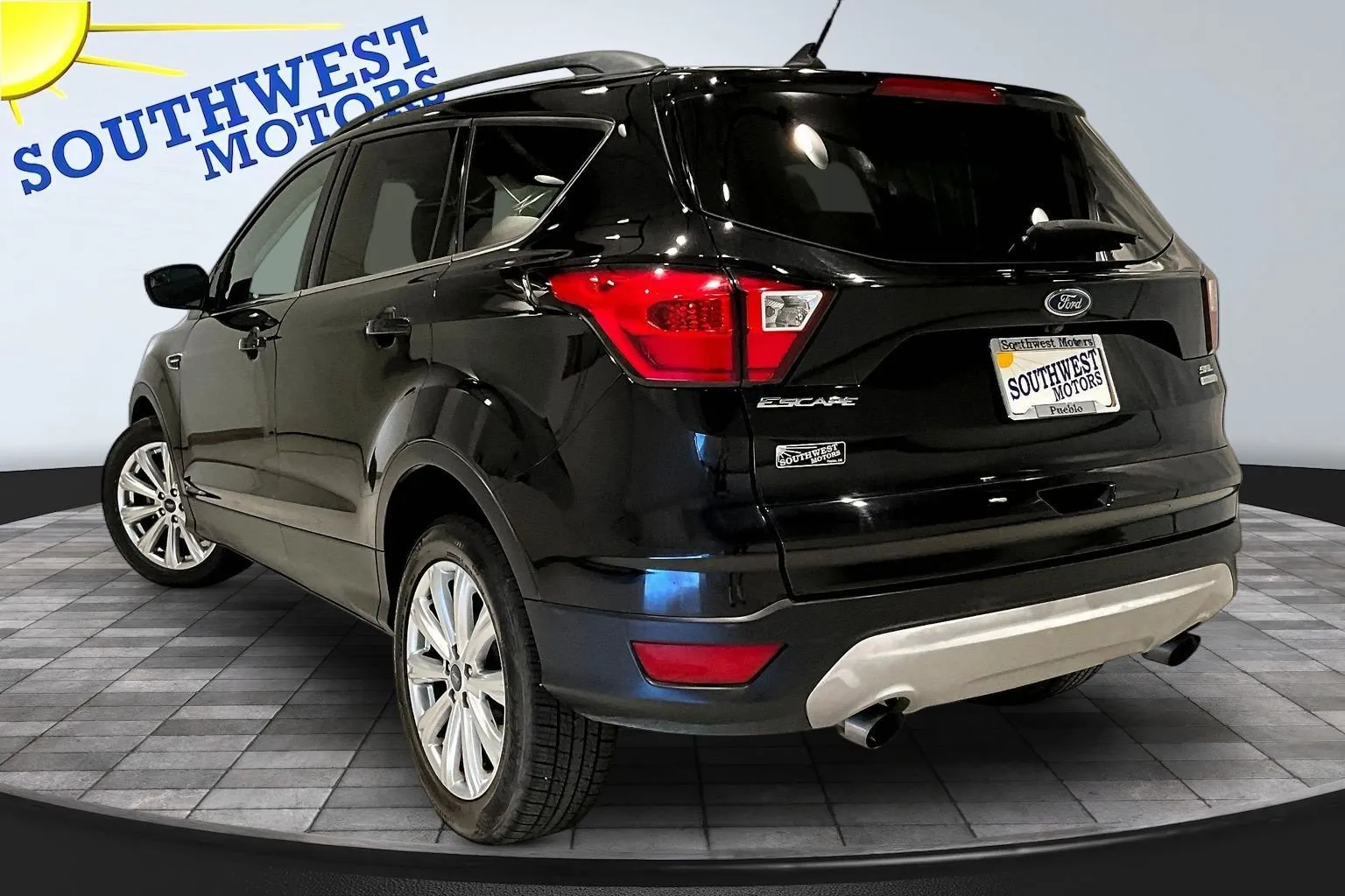 Ford Escape photo 5