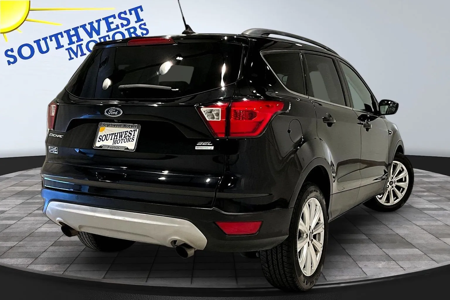 Ford Escape photo 7