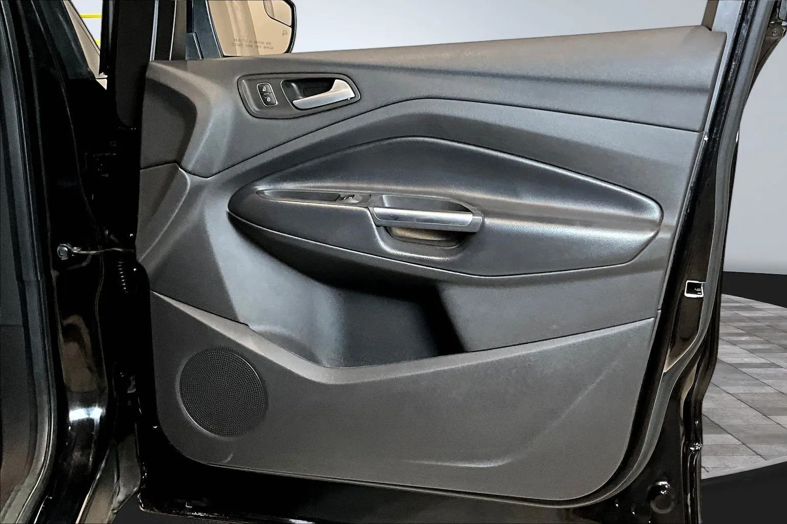 Ford Escape photo 28