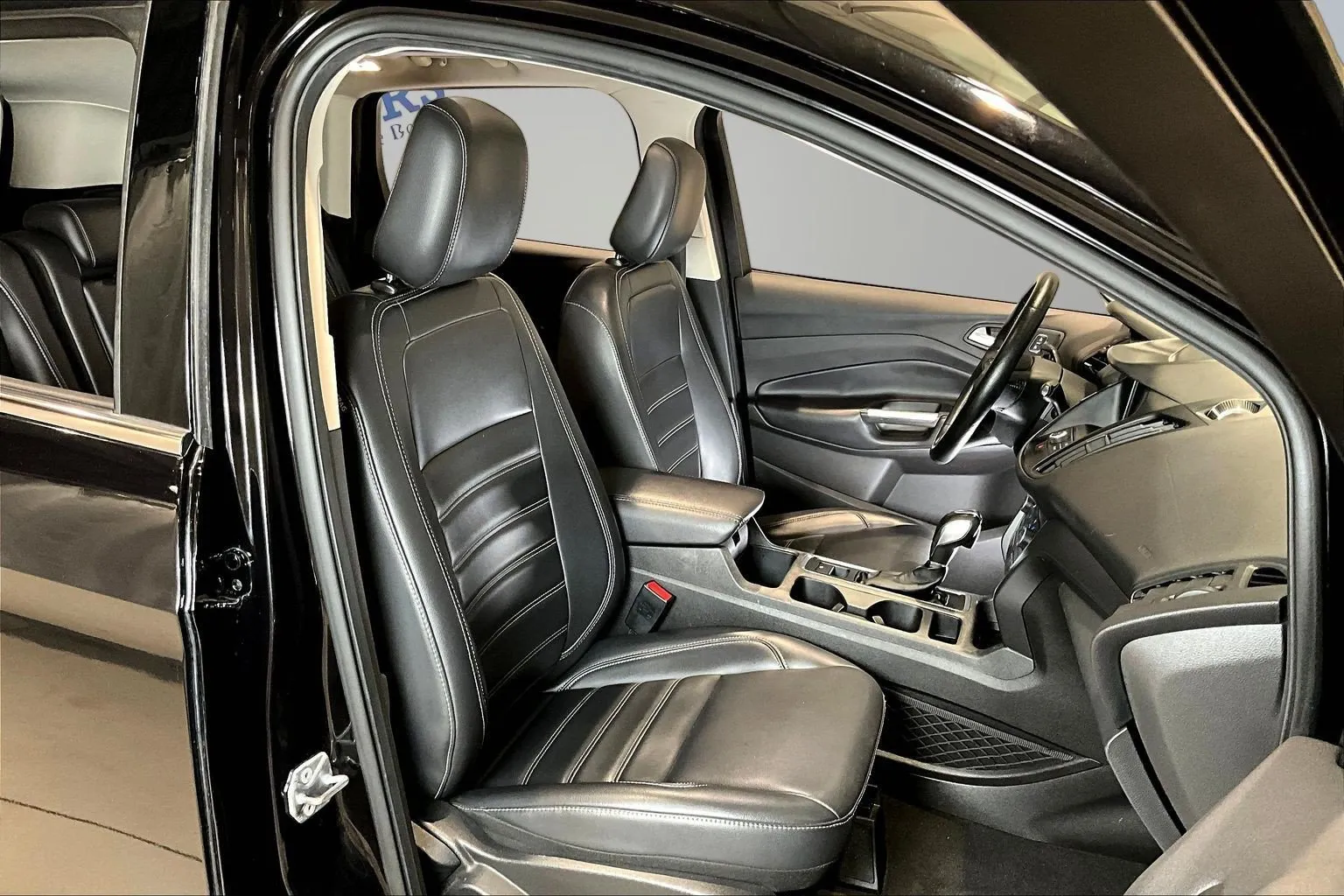 Ford Escape photo 29