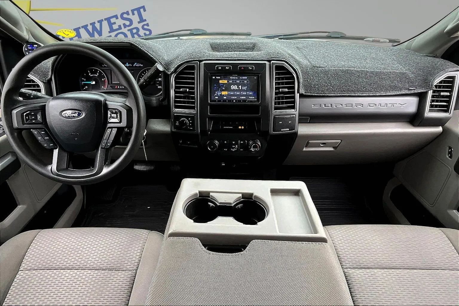 Ford F-250 photo 9