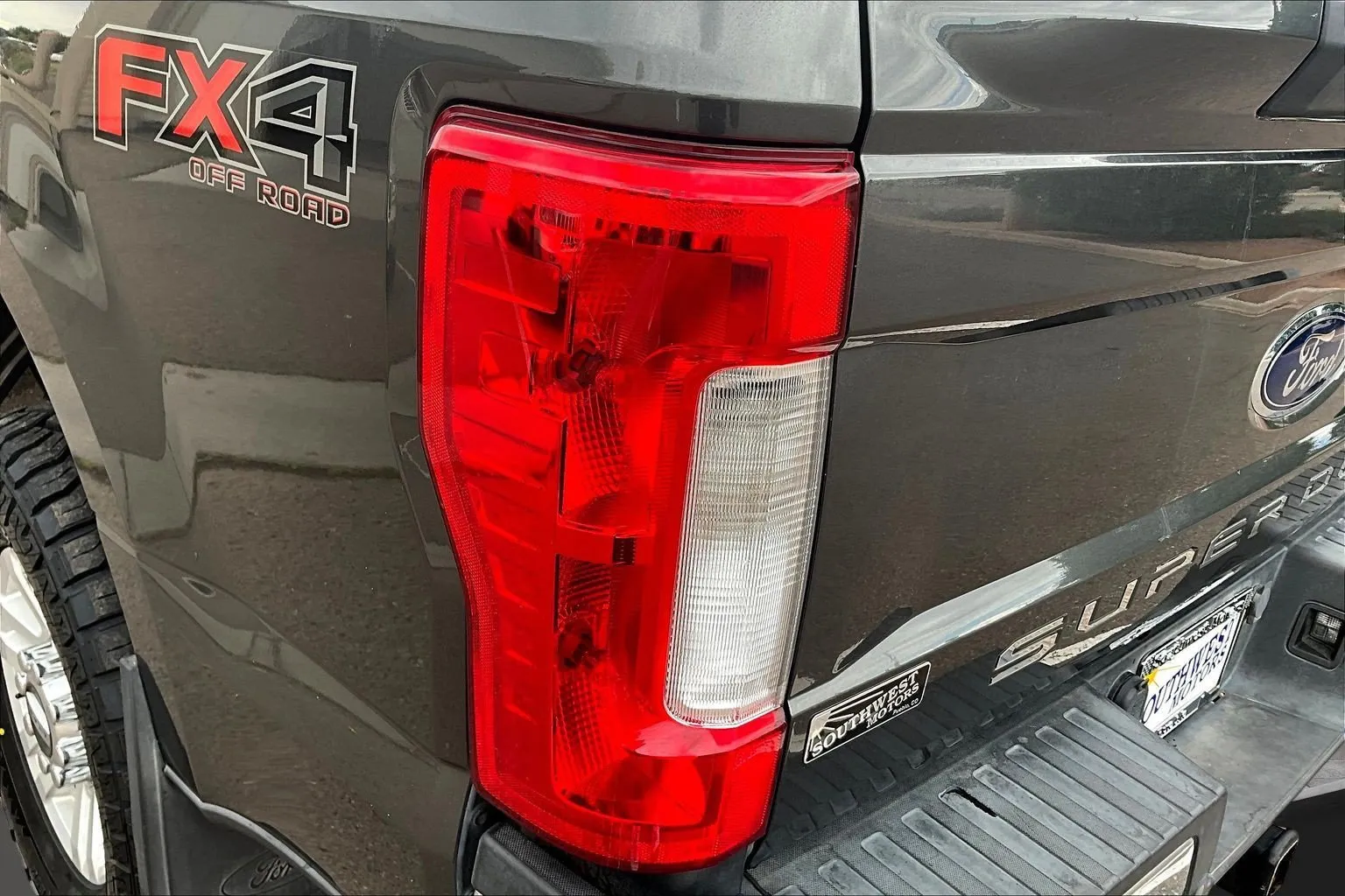 Ford F-250 photo 24