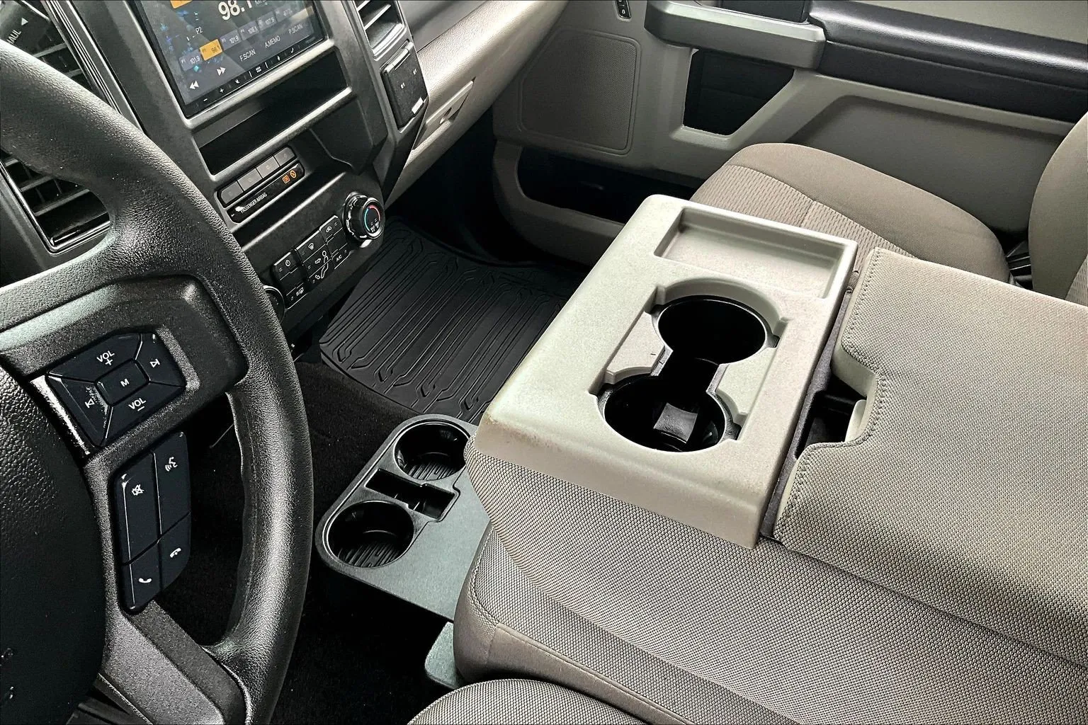 Ford F-250 photo 19