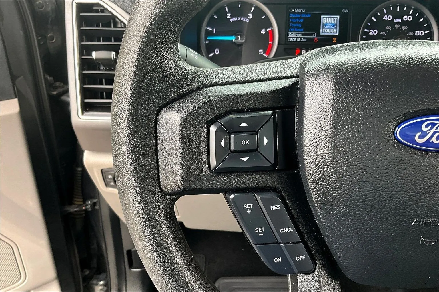 Ford F-250 photo 13