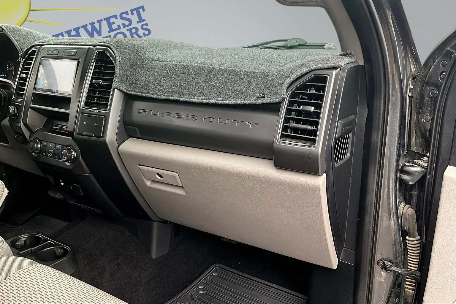 Ford F-250 photo 27