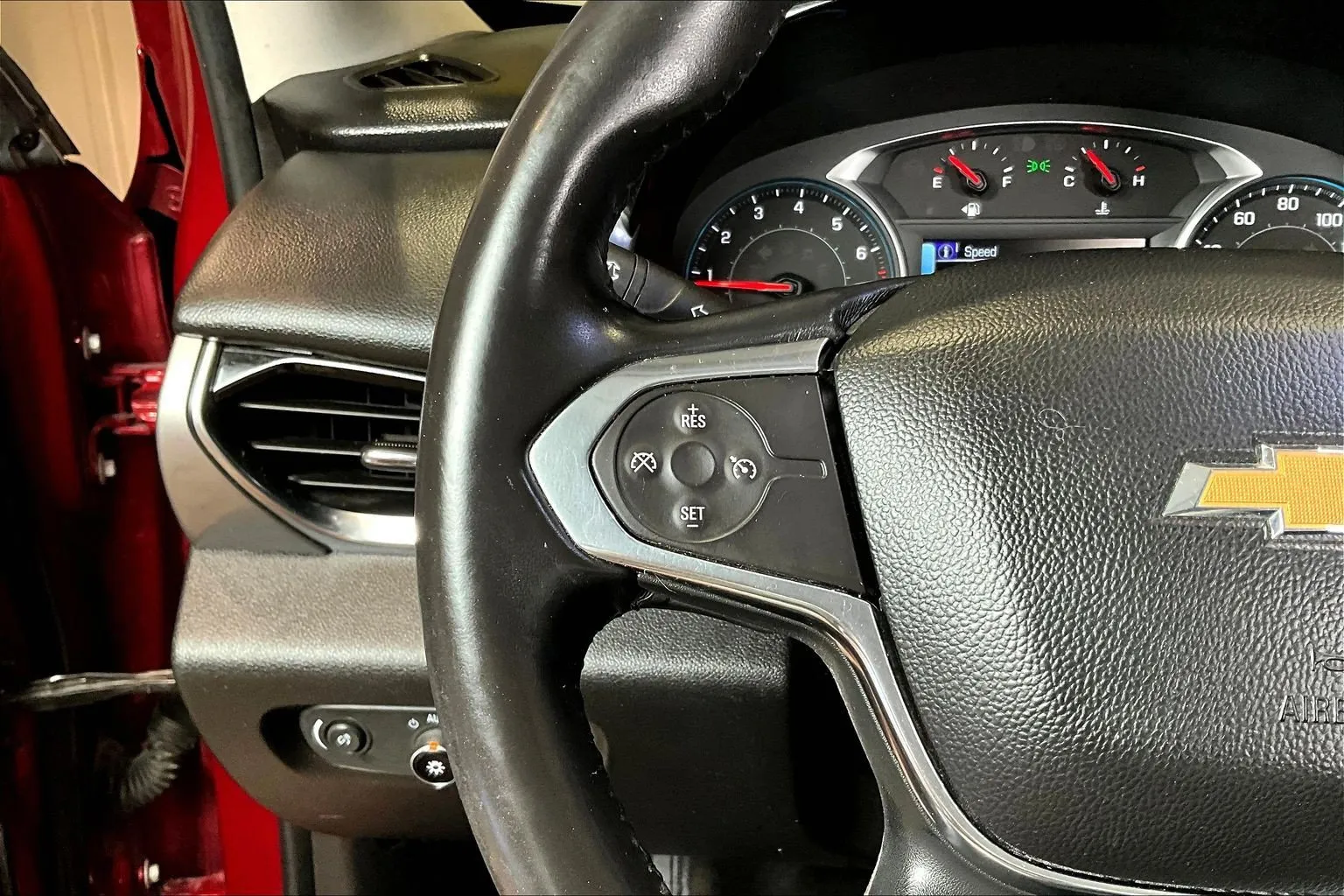 Chevrolet Traverse photo 12