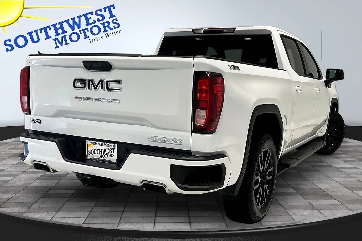 GMC Sierra photo 7