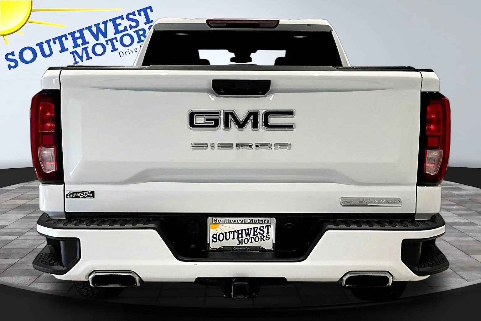GMC Sierra photo 6