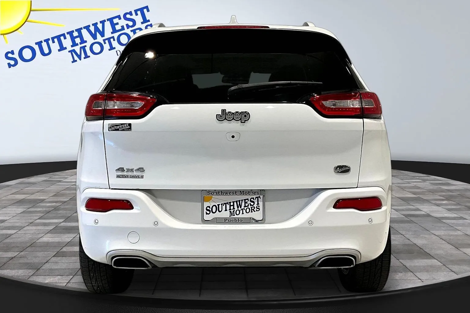 Jeep Cherokee photo 5