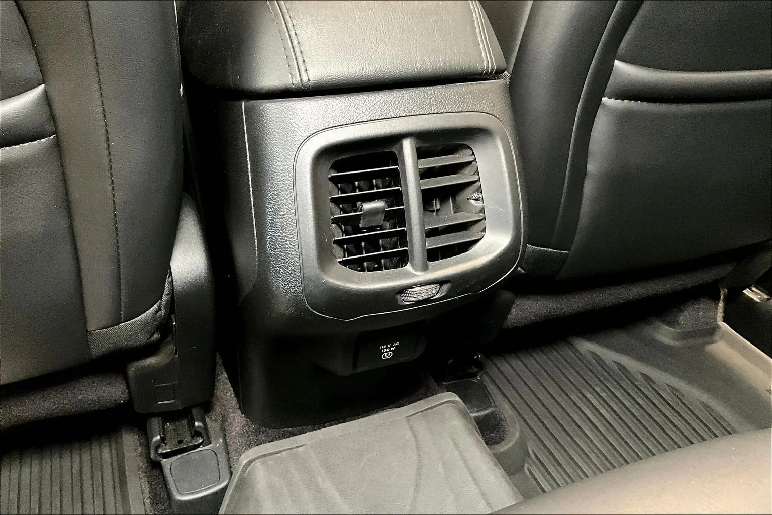 Jeep Cherokee photo 10